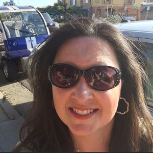 Meet your Posher, Karen